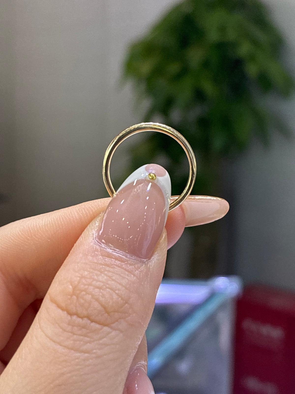 For kokess simple band 14k gold