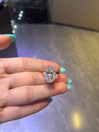 Retainer For remaindfriends 14K yellow gold 8.28 carat Oval cut E VVS2 with 0.32ct hidden halo stones