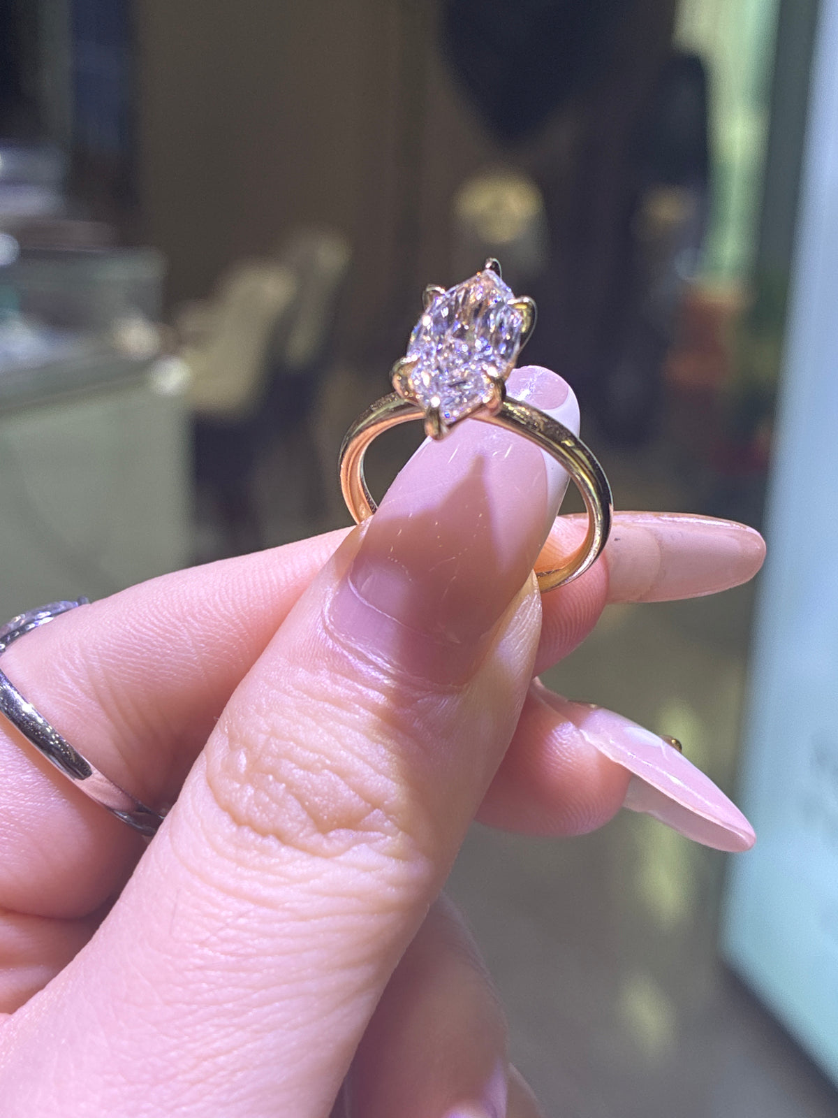 Deposit For Sunshine 18k yellow gold E/vvs2 3.08 ct with hidden halo marquis cut