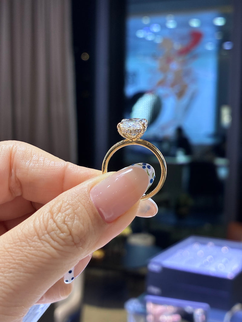 For DELILAH, 4ct + 0.22ct Moval Lab Diamond Ring, E/VVS2,14k gold