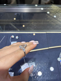 Pt950 E/ vvs2 (5.08+1.03)ct Pear Three stone Lab Diamond Ring
