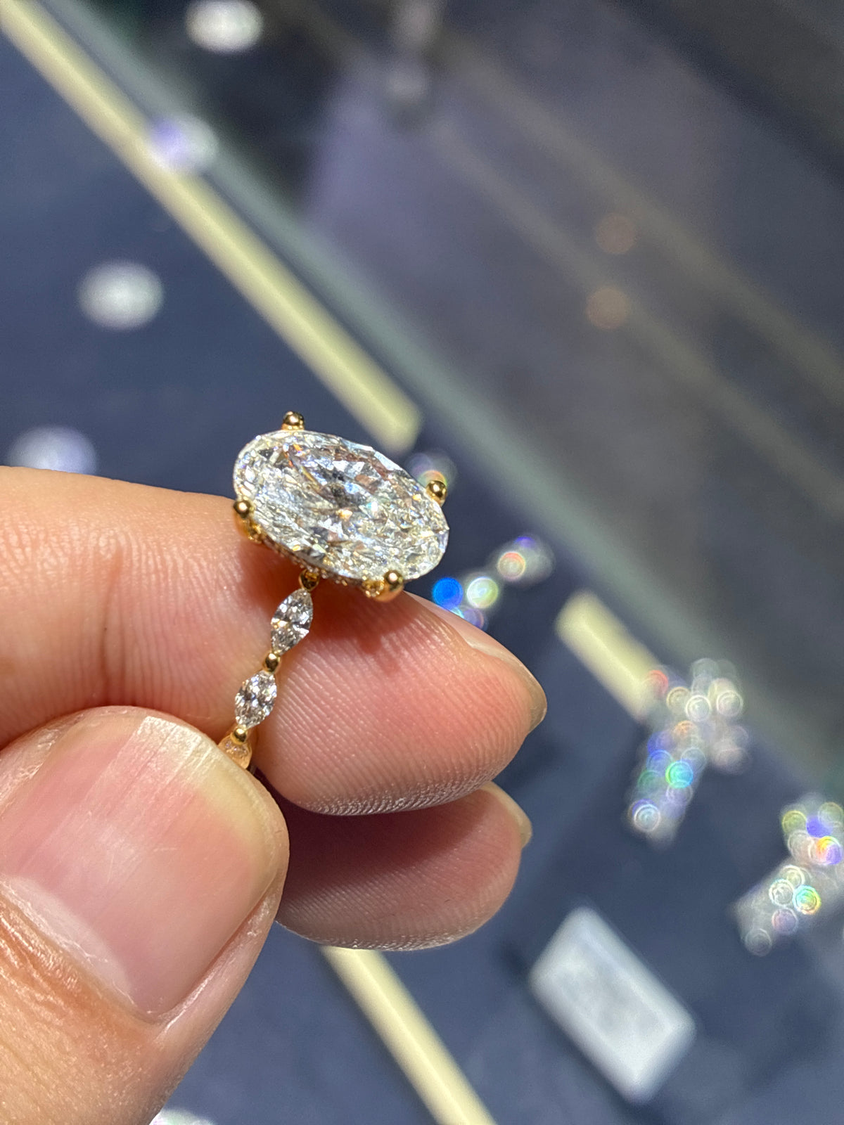 Deposit For Kerry T 14k gold main stone oval cut 3.5ct side stone 0.587ctD/vvs2