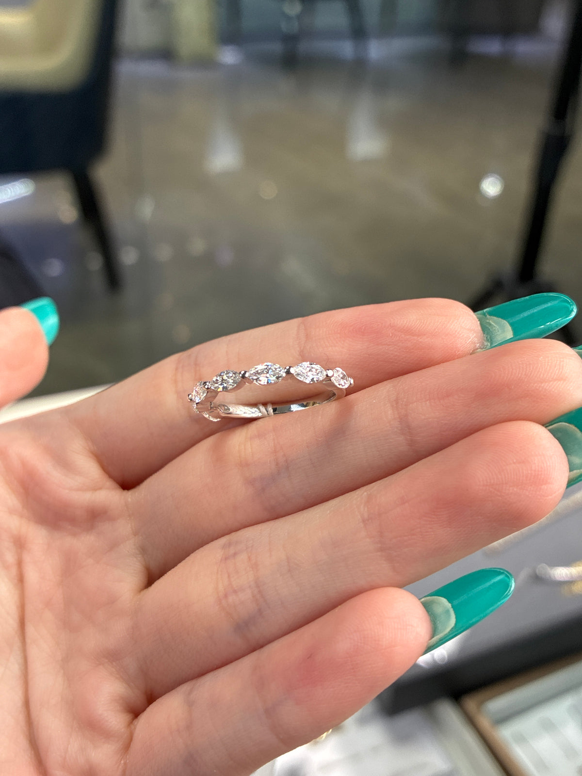For Cassandra 14k solid white gold with 0.842ct marquise bubble band