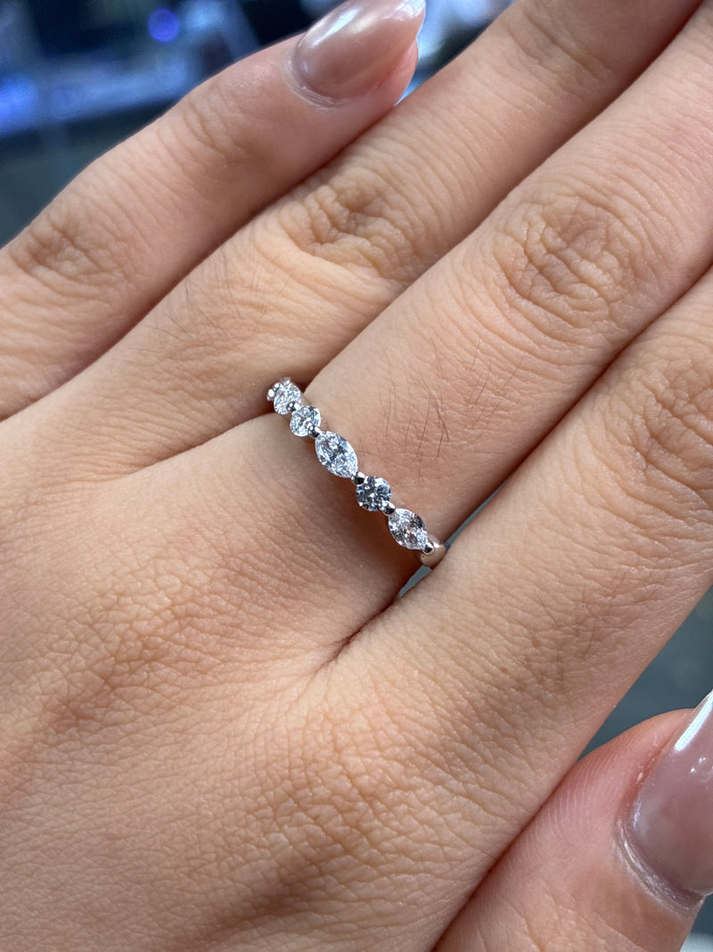 For kayeffemm 14k yellow gold, 0.6ct total, size 7