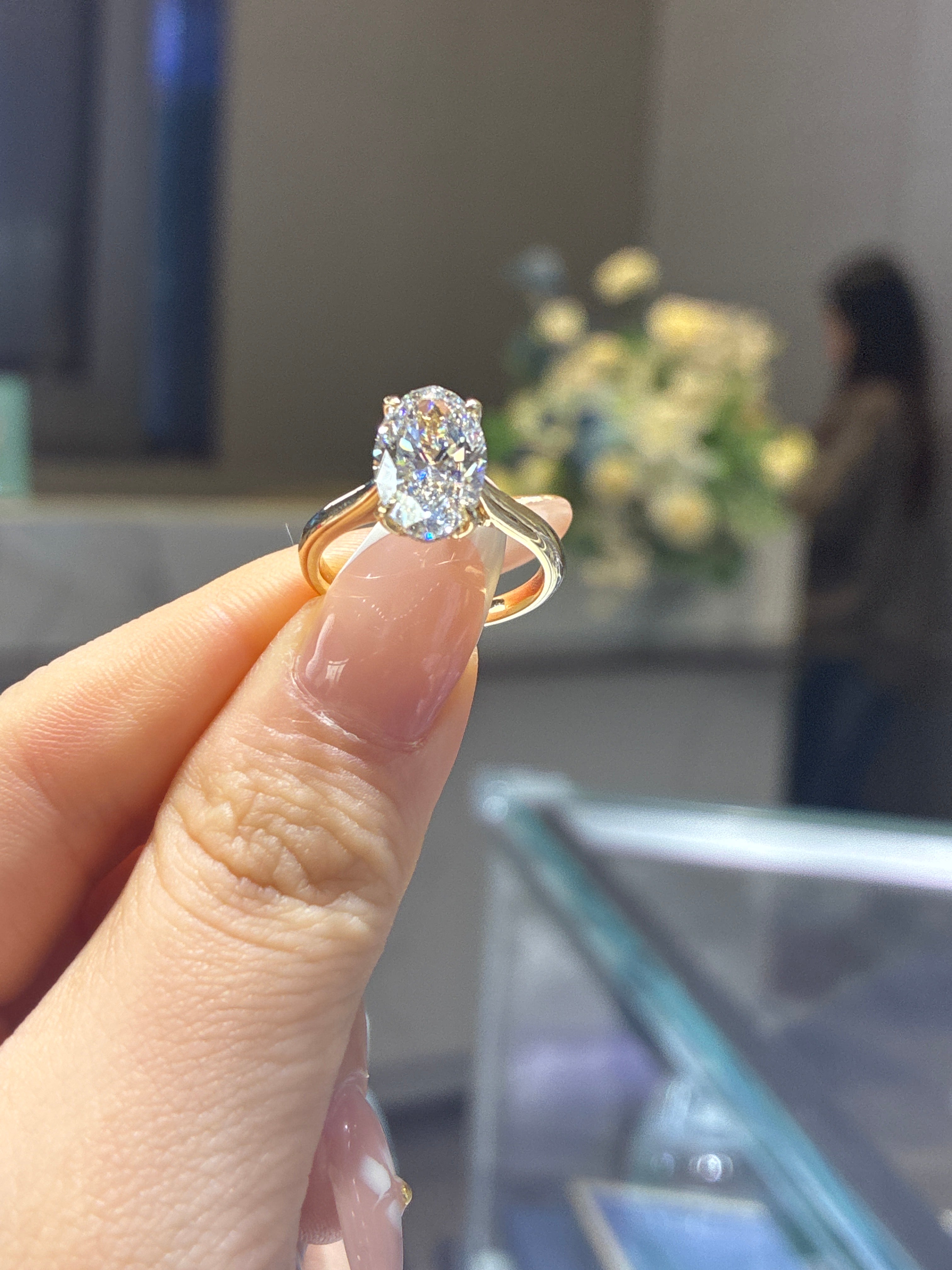 For jordyn 14k yellow gold oval cut D/vvs2 main stone 3ct side stone 0.226ct