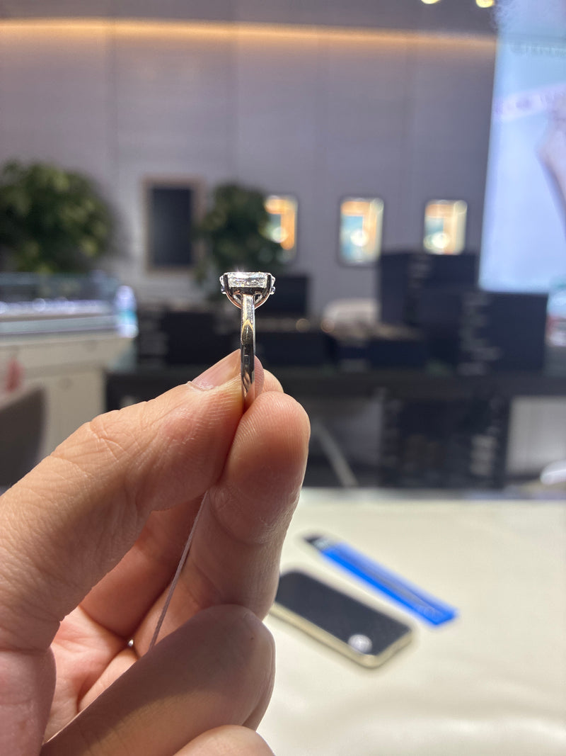 Deposit For Megil Howard 18K white gold 2.09ct D/VS1 US size9