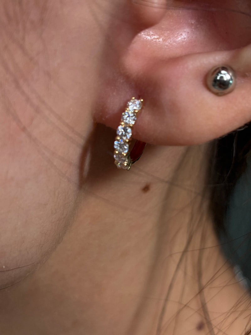 For Msgrew 18k yellow gold, 60 points total, 1.7g gold weight