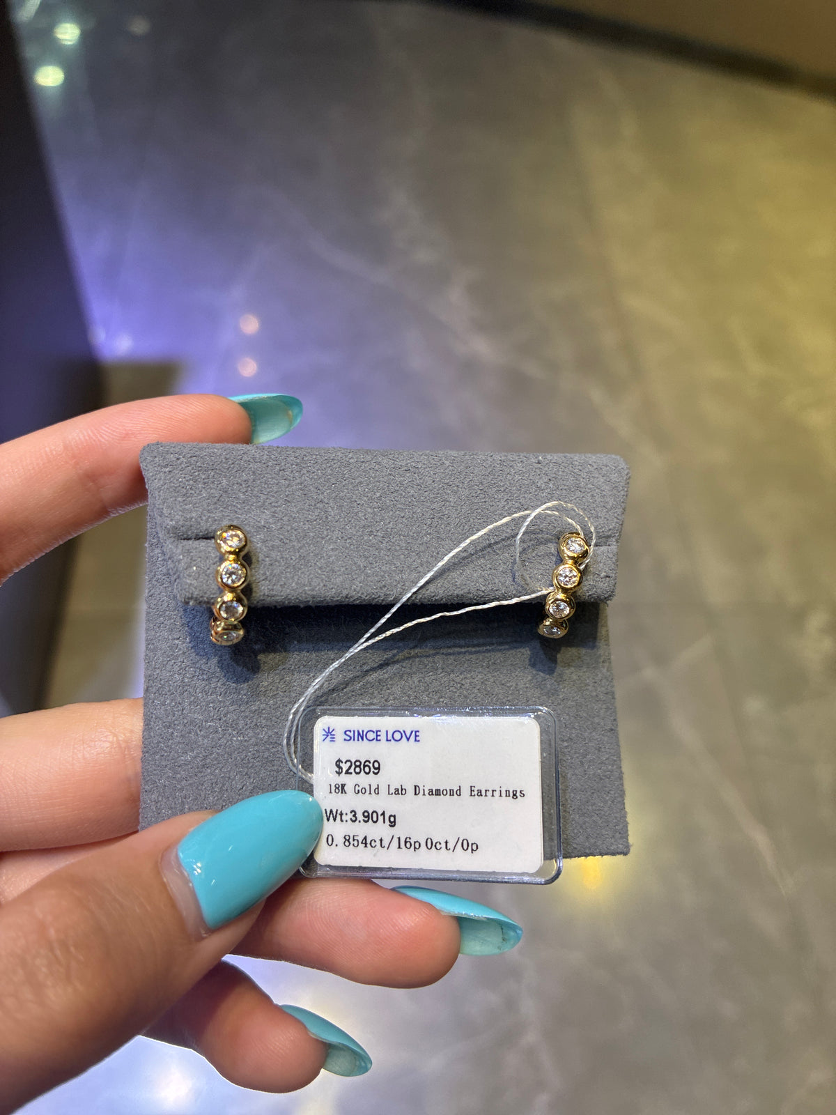 For MB NANOTV 18K yellow gold Bubble Earrings with 0.854 side stones；18K yellow gold bezel bracelet with 2.927carat side stones； 14k yellow gold bezel ring with 1.088carat