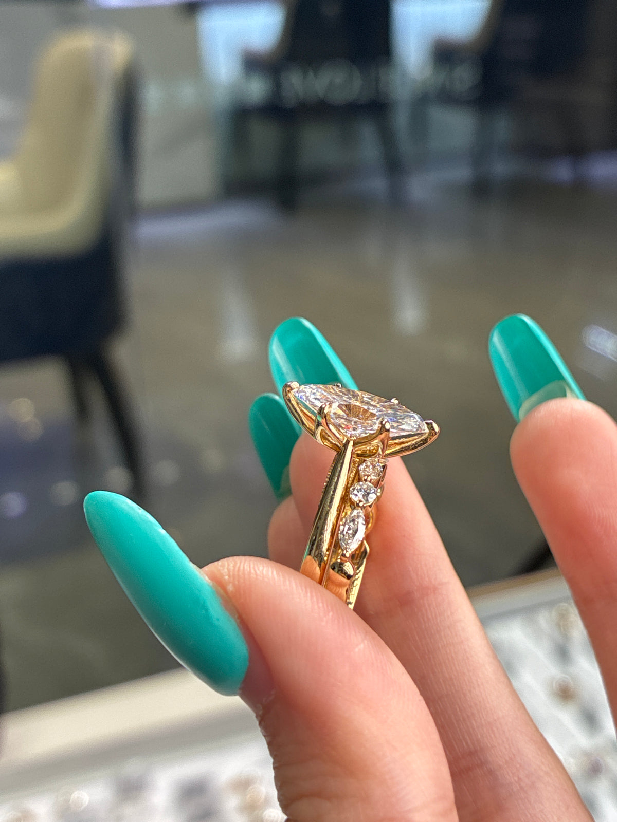 For Andrea                                 •14K solid gold 2.51ct E/VVS2 with 0.05ct side stones(ready to ship).                                           •14k solid gold with 0.50cr marquise with round bubble band(custom)