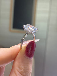 For ana 18k white gold E/vvs2 5.18 ct elongated cushion cut