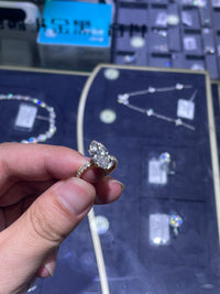 Deposit For jessicakaviatrix,main stone marquise cut 3.03ctE/VVS2  side stone 0.499ct 18k yellow gold