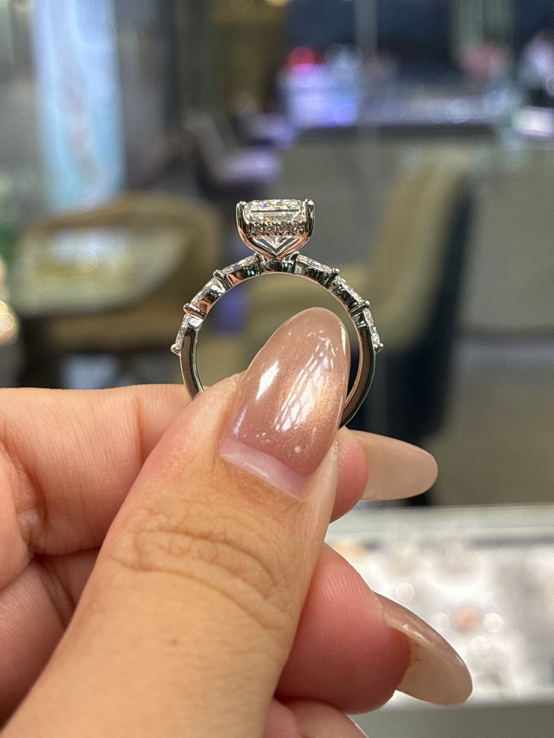 For fwcrystal 14k white 3ct radiant cut E/vvs2 0.47 ct sidestone