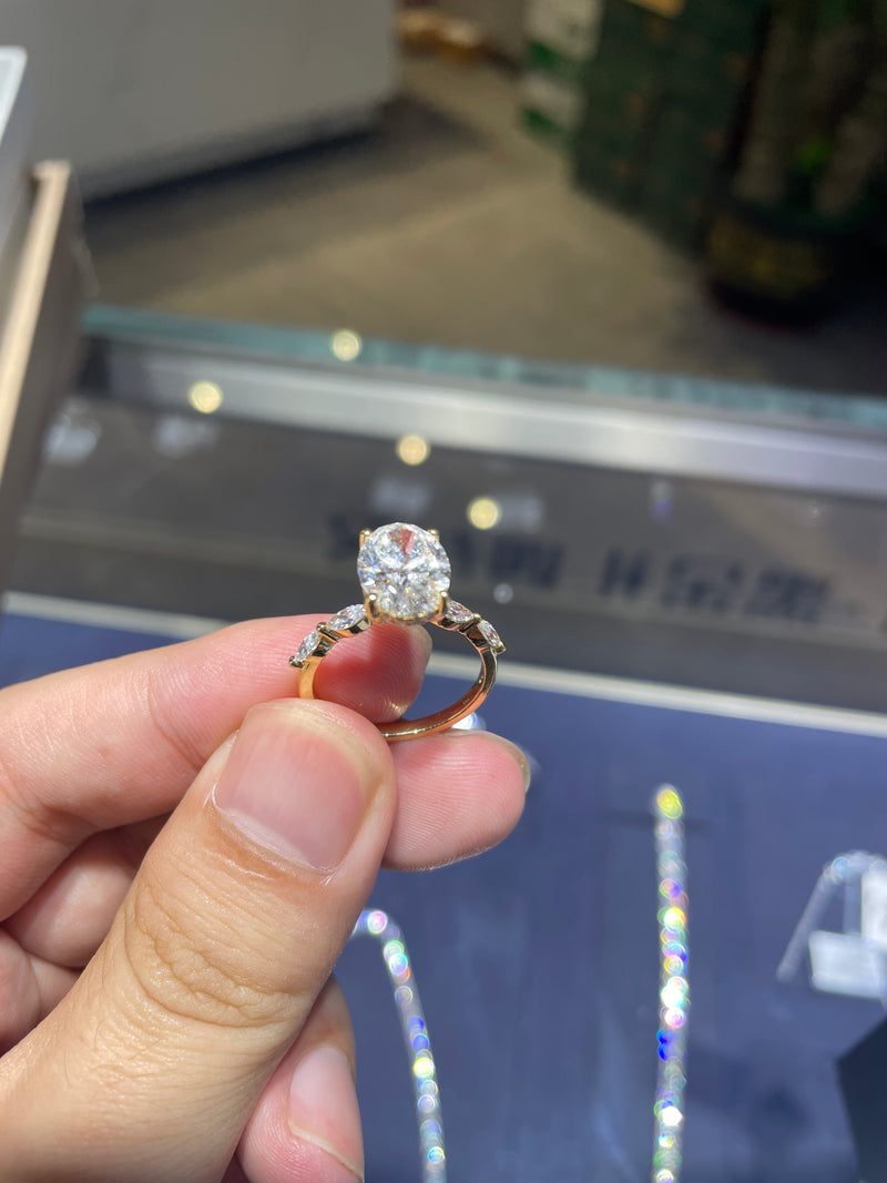 Balance For Country 3.1ct +0.48ct Oval Lab diamond ring, D/VS1,in 14K yellow gold