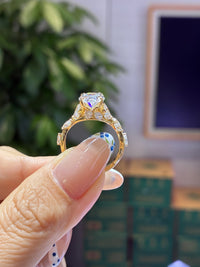 For Berry, 3.03 Oval Lab Diamond with 1.08ct marquis sidestones, D/VS1, 14k yellow gold