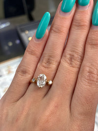 For sompari89 18k solid yellow 1.5carat D/VVS1 with 0.148ct sidestone
