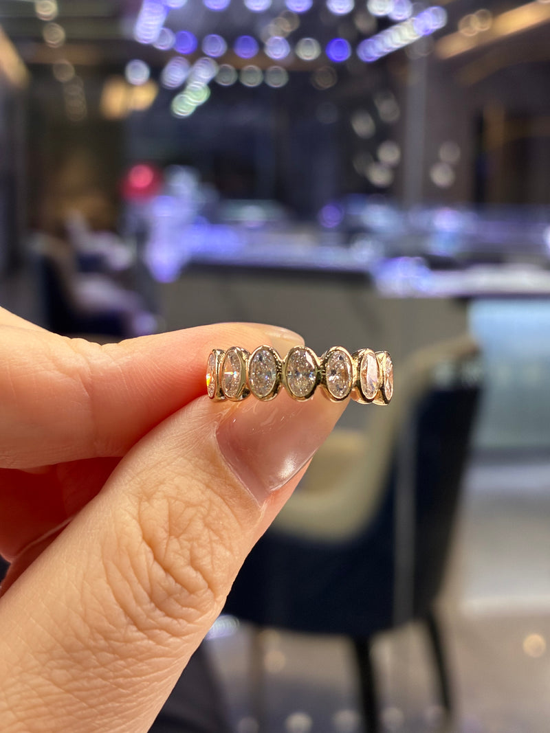 For Tess, 1.349ct Bezel Oval half eternity band, in 14K yellow gold, DE/VS-VVS (Ready to Ship)