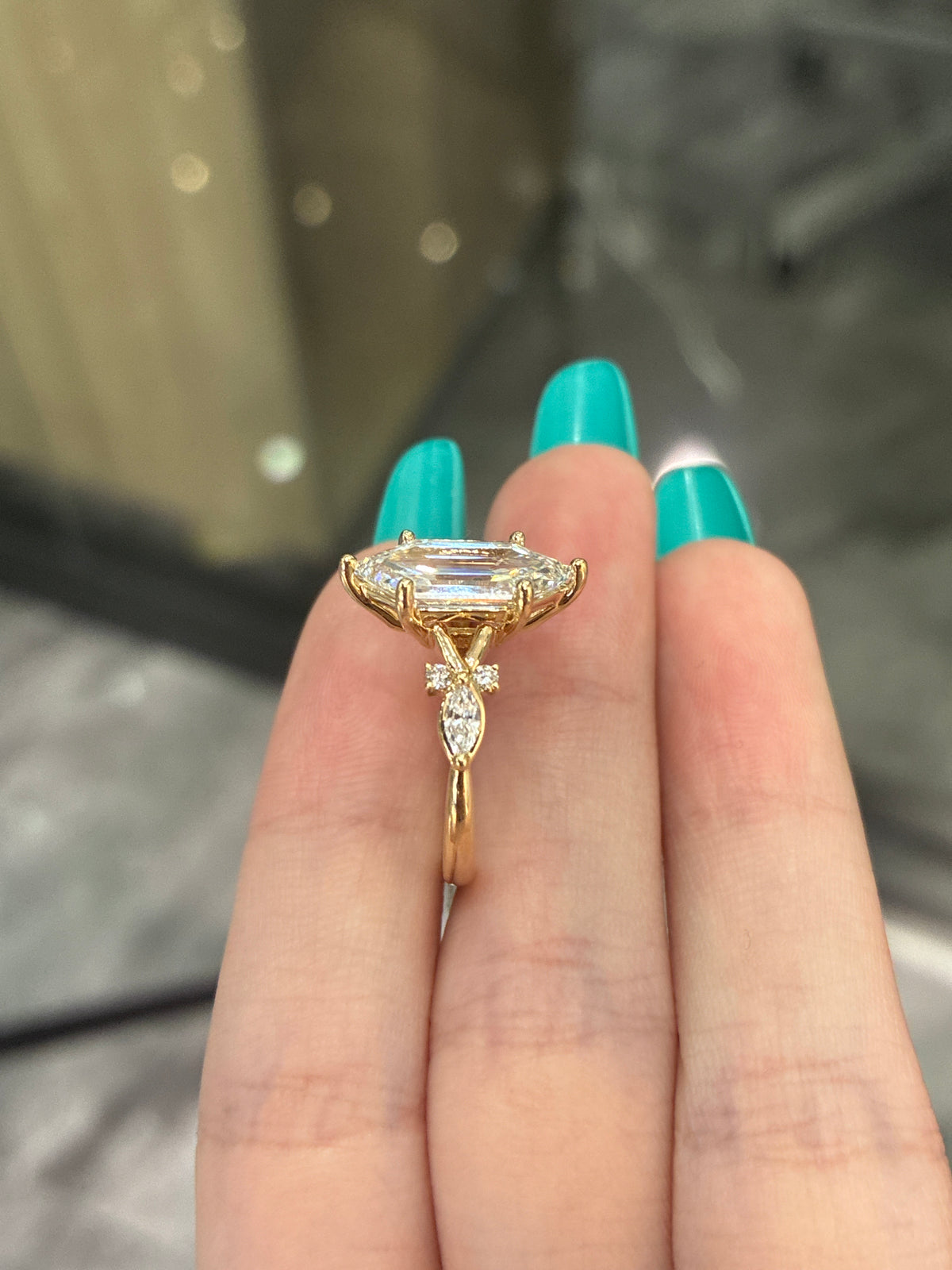 For brittany johnson 14k solid yellow gold 2 carat dutch marquise with 0.242ct side stones ring