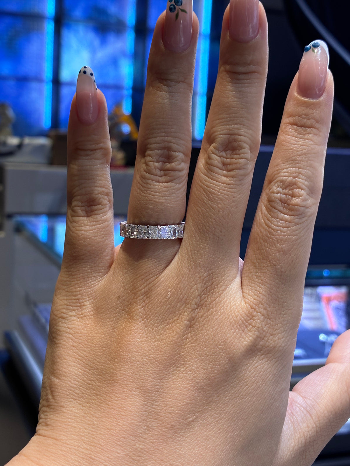 For Cinnamon, deposit for 4.196ct Radiant Full eternity band, DE/VS-VVS,18k white gold