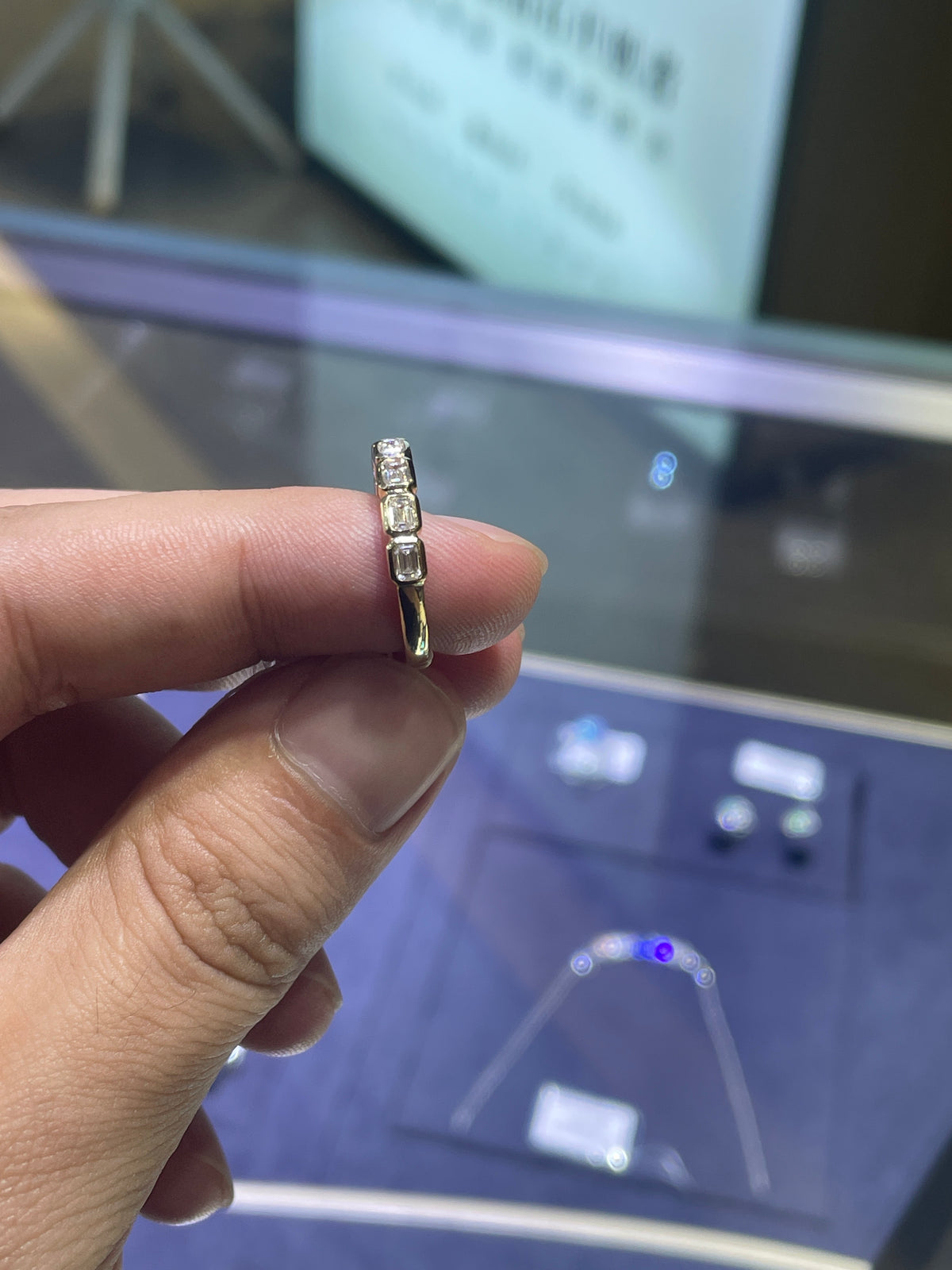 For Anna ,all stone 0.68ct ,14k gold