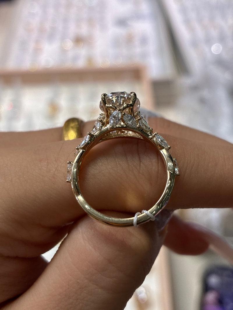 For Mrs.Porter, 14k yellow gold, 3ct center stone, 0.943ct side stone, E/VVS2, size 5, ready to ship