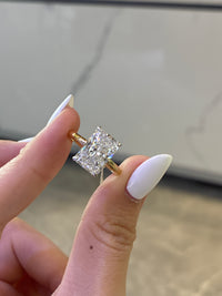 For Bsanders 18k solid gold 4ct E/VVS2 with 0.147ct hidden halo(pay the price difference)