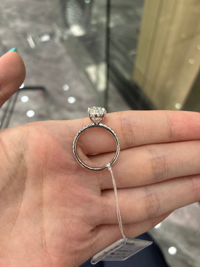 For Megan IVancin 18K white gold 3.10ct oval DVS1 with 0.345 side stones