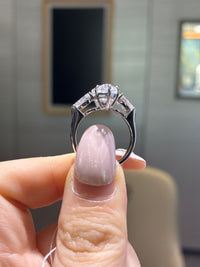 For Nidia 18k gold Three stones ring D/VVS1 main stone 3.55ct  side stone 0.993ct