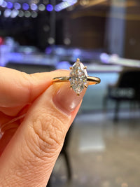 For Jeismary, 1.7ct Marquis solitarie engagement ring in 18k yellow gold, D/VS1