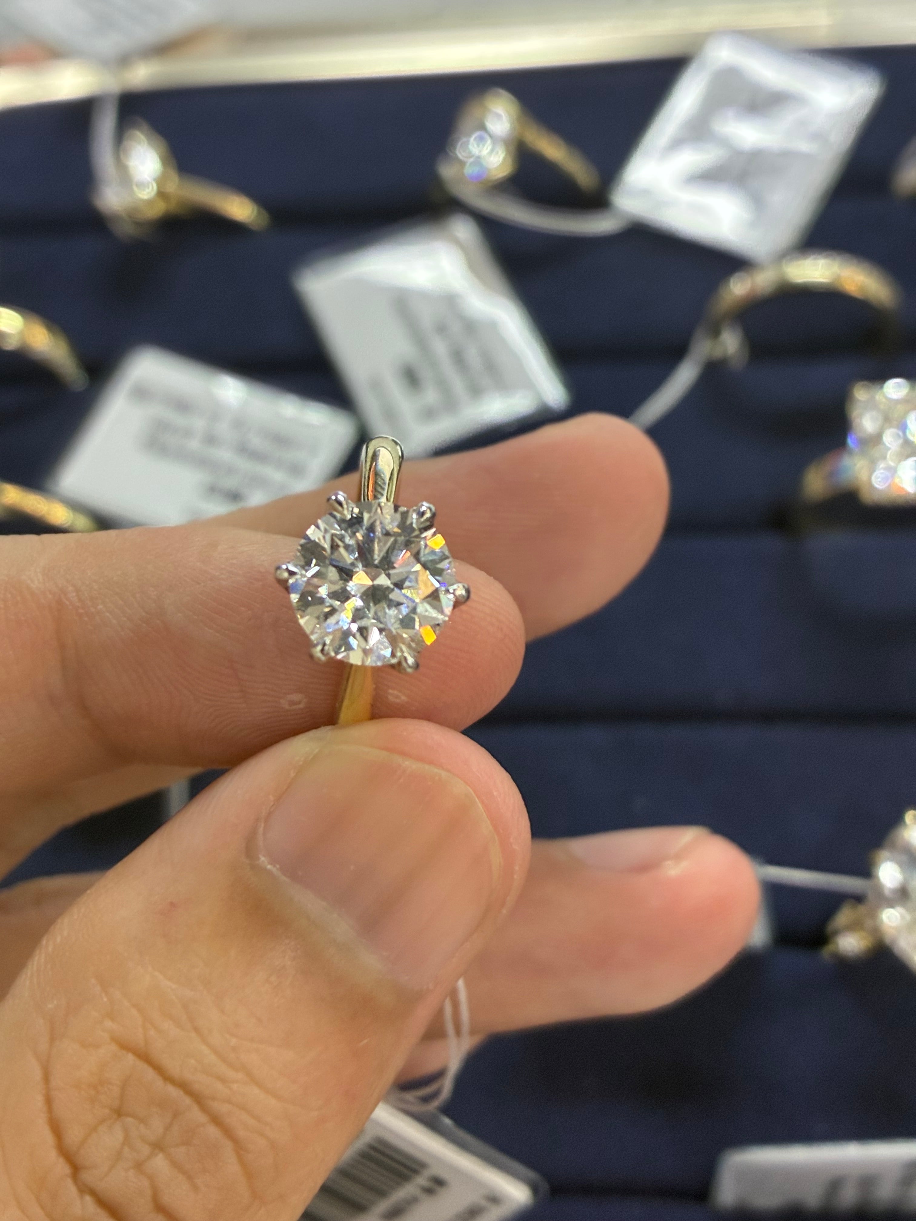 14k gold 2.5 carat round diamond ring