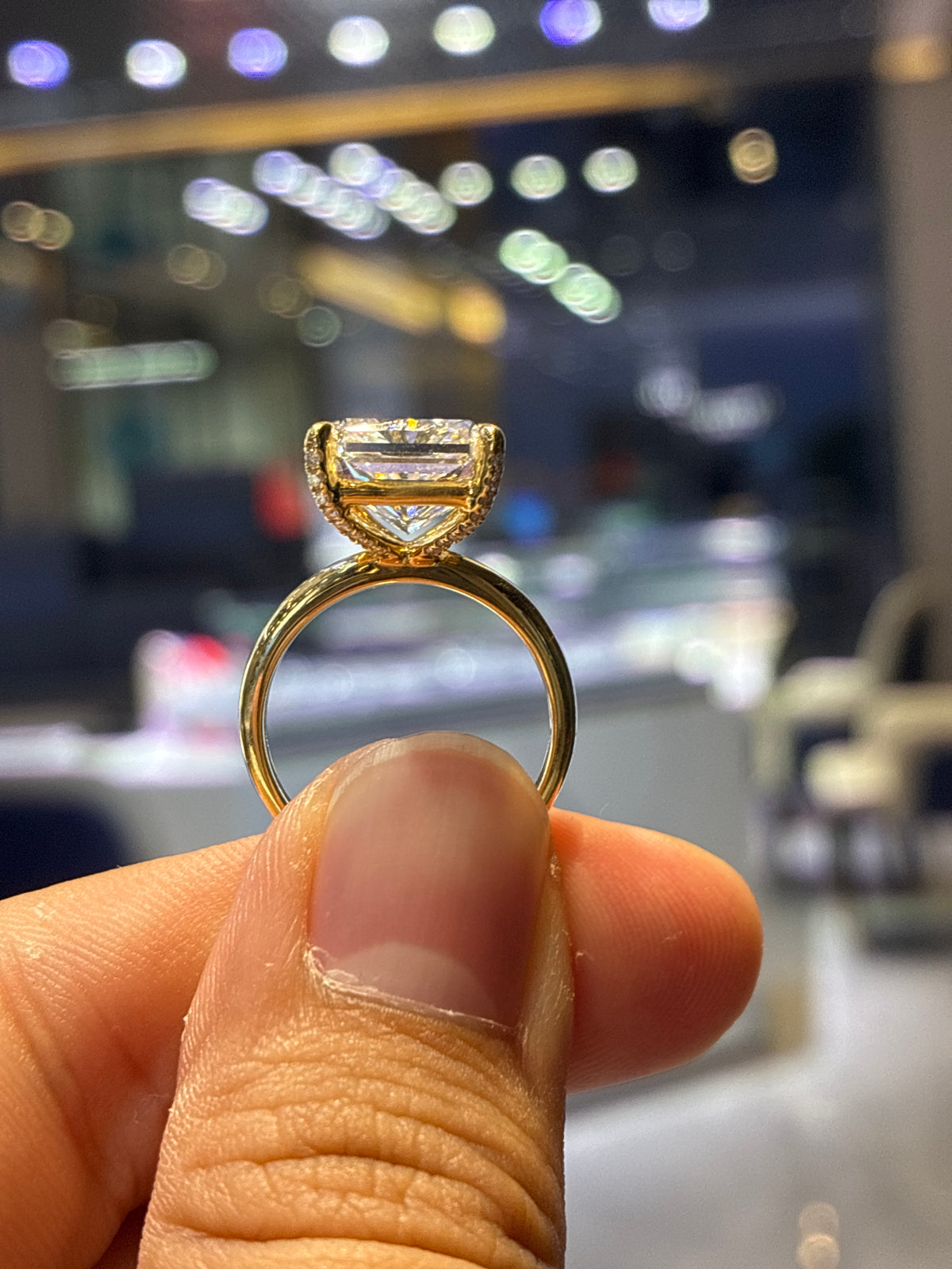 For Miemie22 8ct/p EVS1 0.156ct/32p in 18k gold