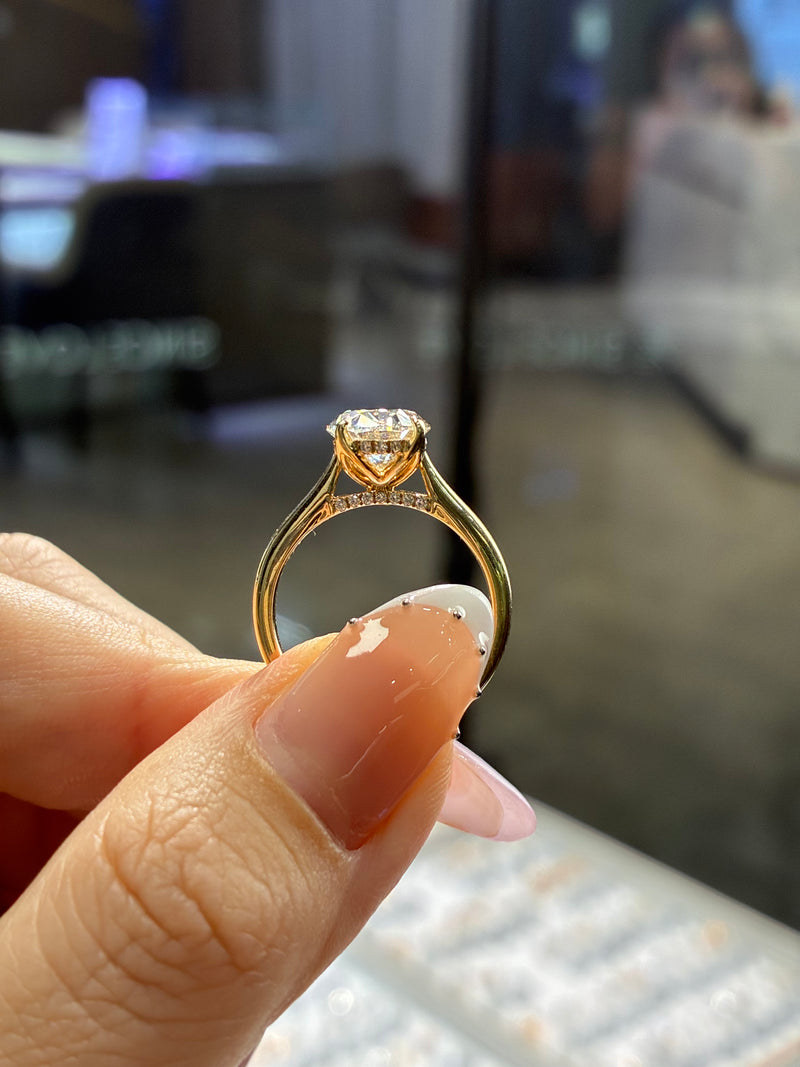 For Fl, 3ct Oval Engagement Ring, E/VVS2, in 14k yellow gold