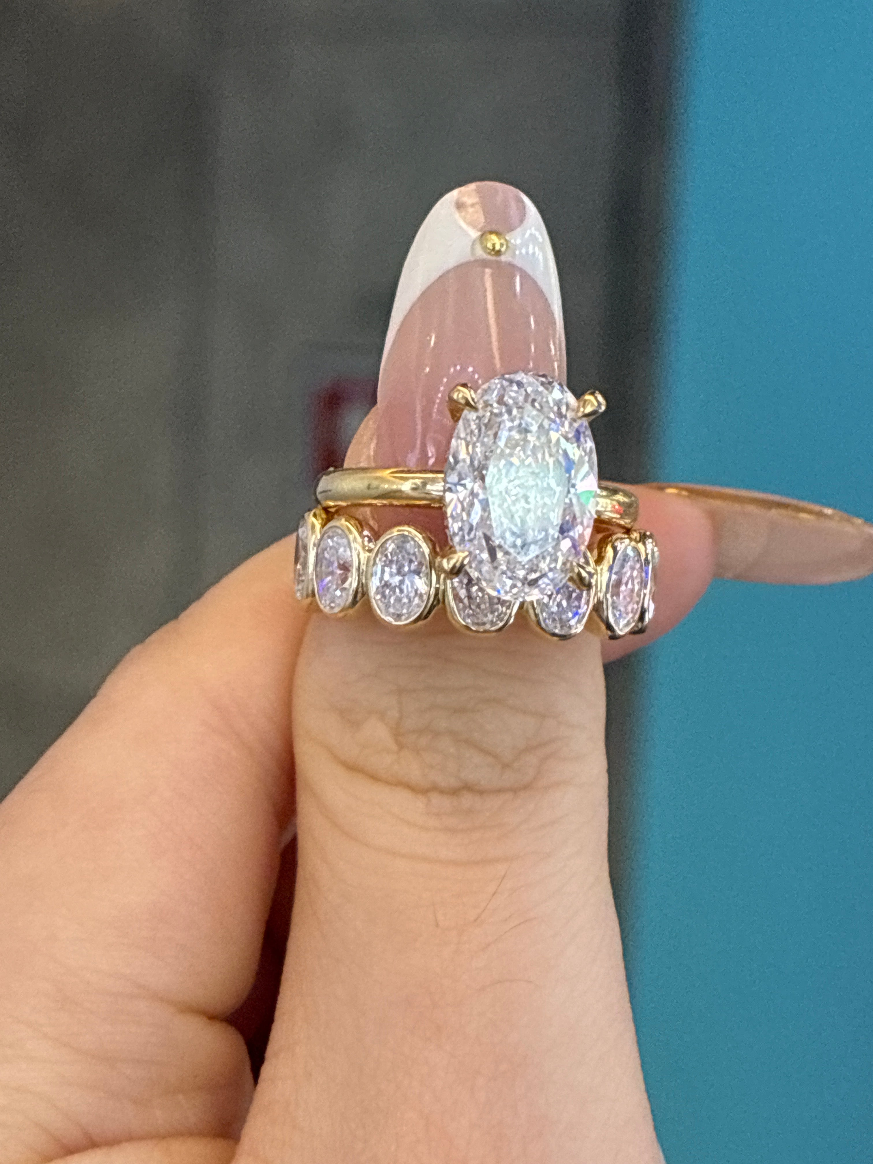Deposit For Brit Adams a set 14k white gold E/vs1 6 carat oval cut + bezel oval cut customize