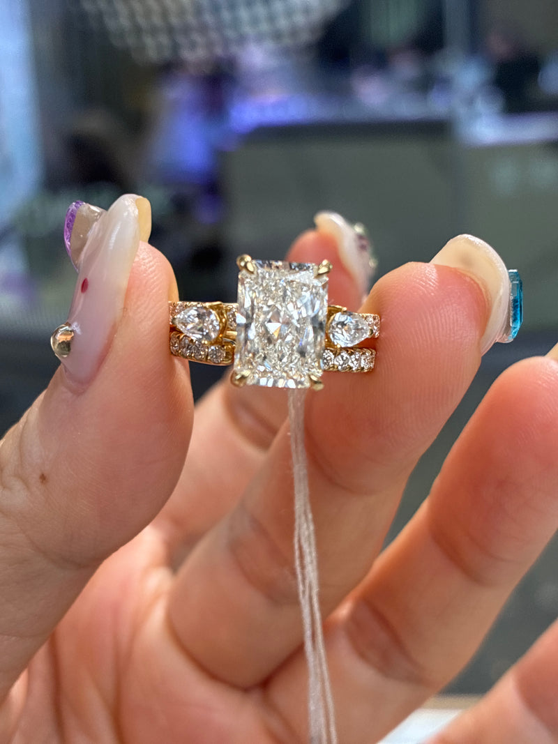 Deposit for Milla, 2.79ct radiant pave band , 0.495ct/34p, 14k solid gold, plus open pear band,14k, IGI Certified