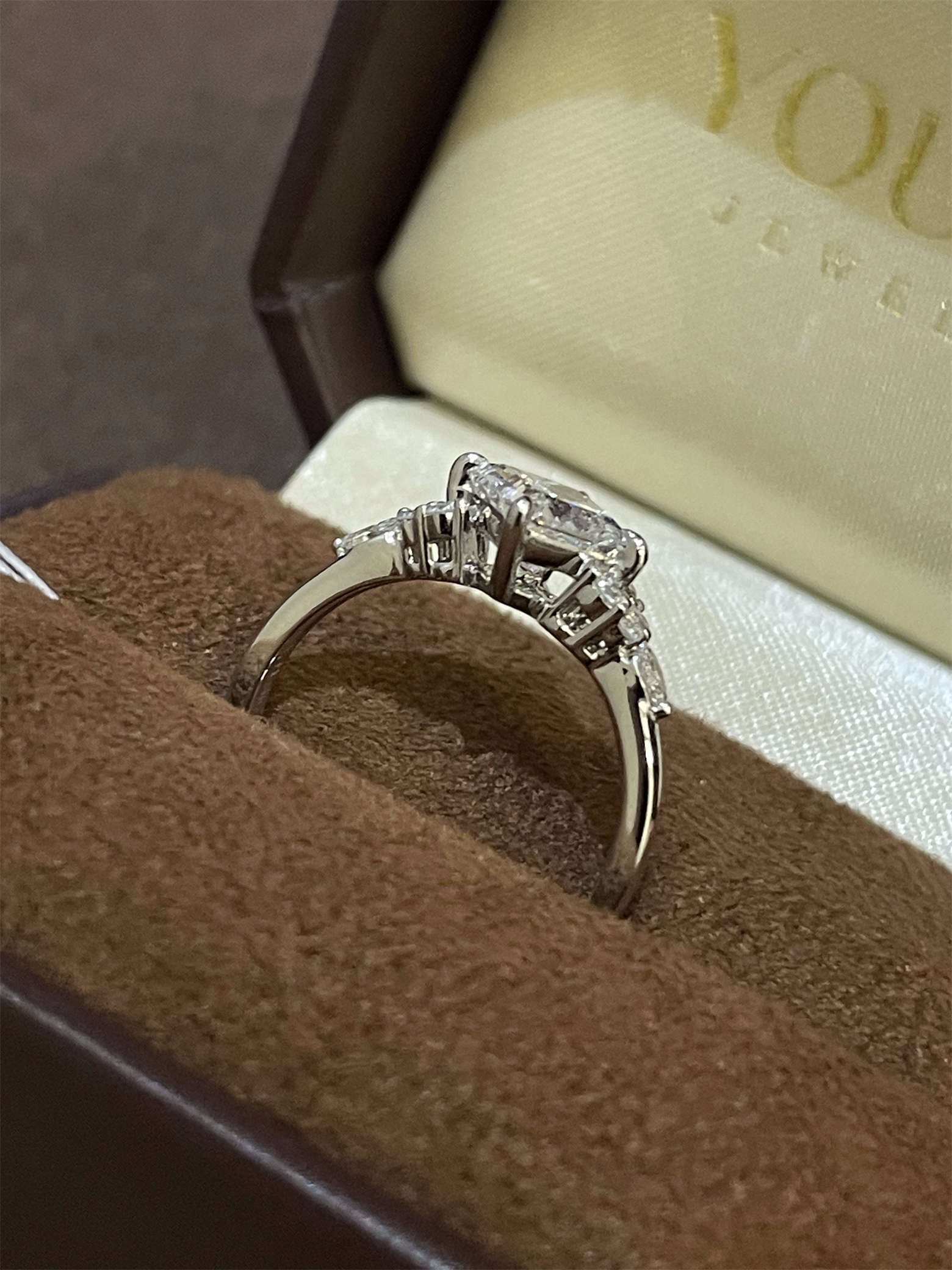 1.08-carat princess cut 18k gold lab-grown diamond ring