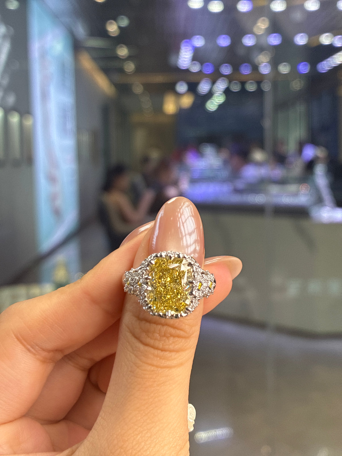 Deposit for itsn0tme0 14k white gold, 5ct yellow main stone, 0.4ct side stone, fancy intense yellow/vvs