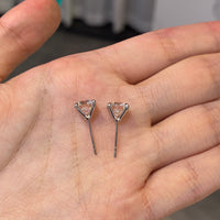 Customization For Gametimebaby Platinum950 1.53carat D VVS2 6prongs ring&18k white gold 4prongs earrings E VVS2(1carat each,total 2carats)with flying saucer. Each stone comes with IGI certificate