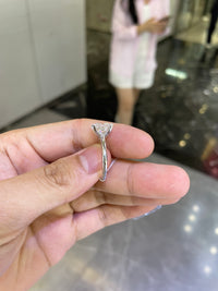 For Baj 18k white gold ring with 3.020ct E VS1 main diamond