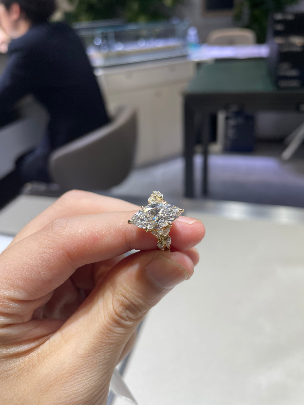 for sunny （14k pear 3ct E/vs1 ring）