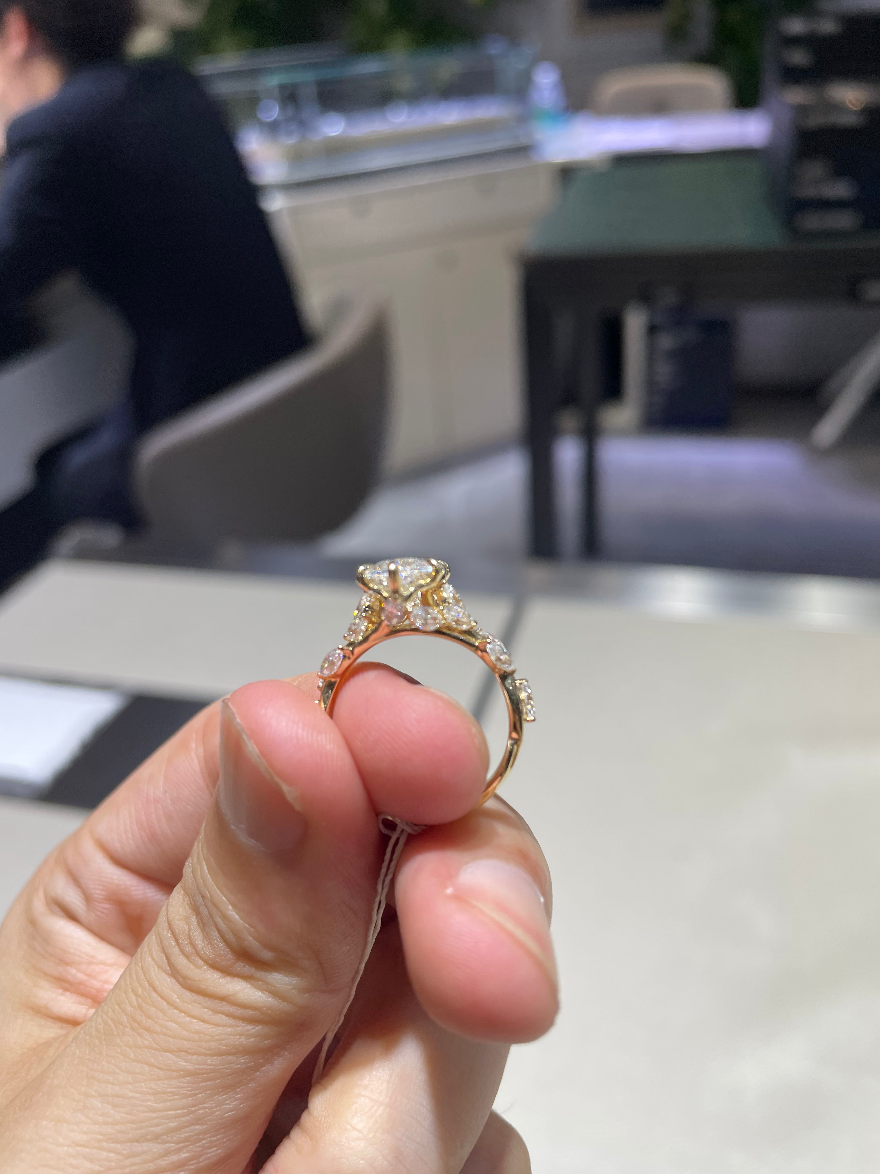 for sunny （14k pear 3ct E/vs1 ring）