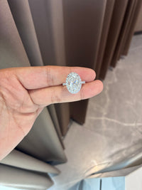 Deposit For ErikaGallacher 18k white gold with 7ct main diamond And 1.5ct side diamonds