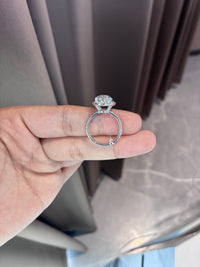 Deposit For ErikaGallacher 18k white gold with 7ct main diamond And 1.5ct side diamonds