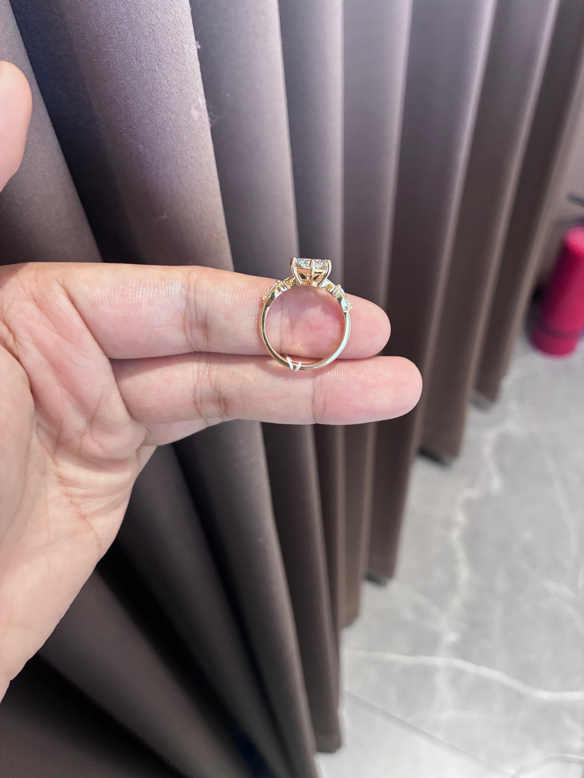 For alisha:) 14k yellow gold ring with 3.020ct diamond and 0.242 side stone