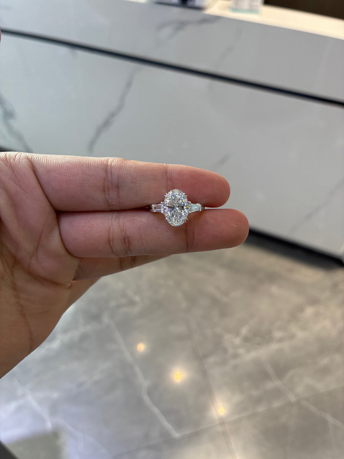 For deshawnt2  platinum ring with 3.21ct diamond And 0.458ct side stone