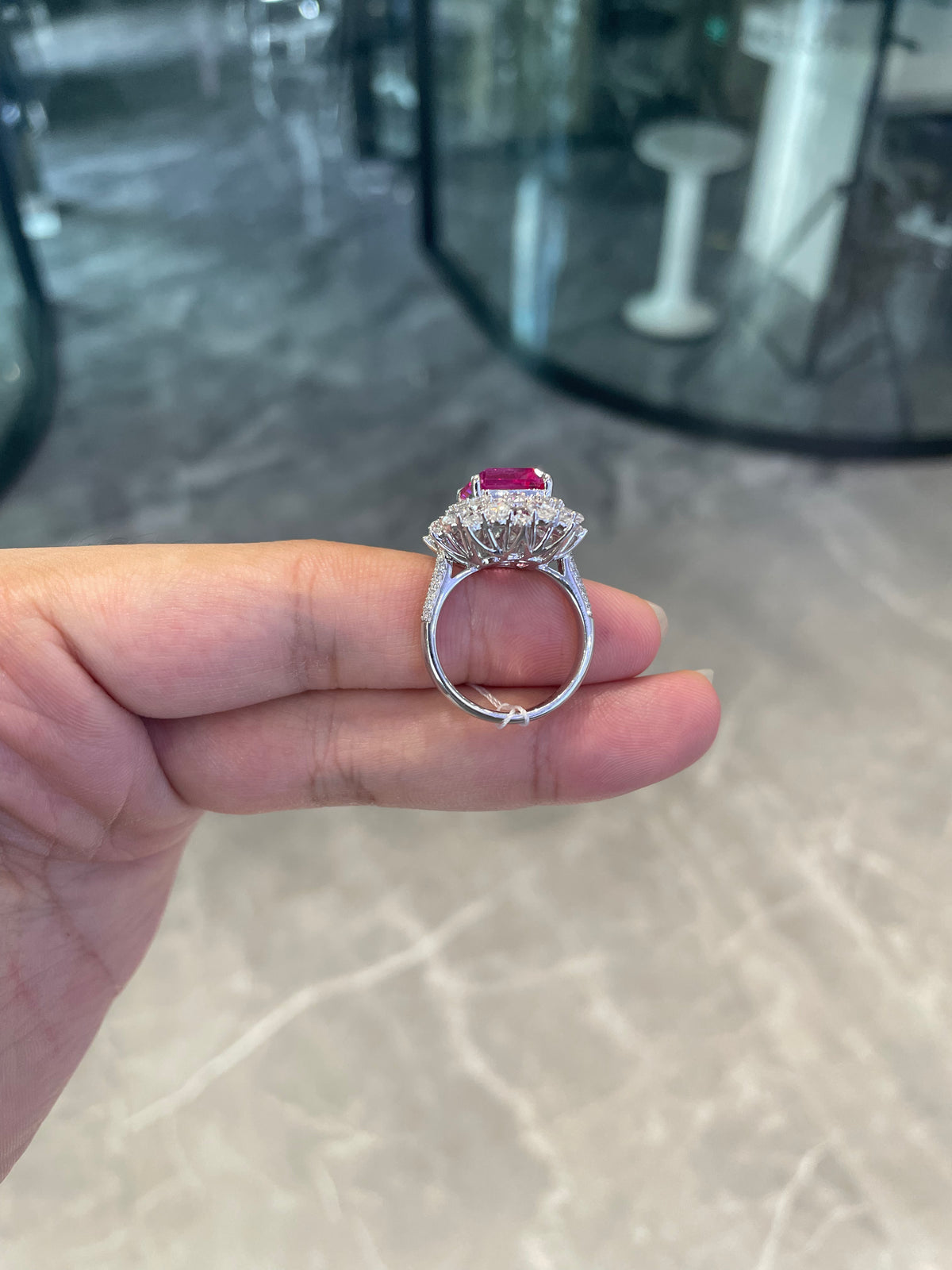 For Whataretheclarksdoing 18k white gold ring with 5.9ct gem stones And 2.381ct side diamonds