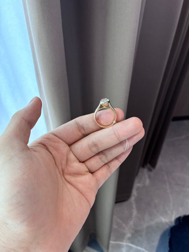 Deposit for Daphe_422 14k yellow gold ring with 2.5ct moval diamond