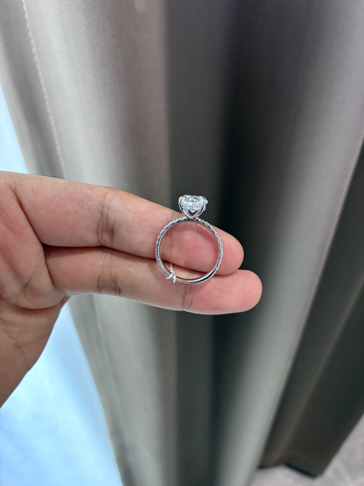 Deposit For Domo_thejet 14k white gold ring with 4ct main diamond and 0.560ct side stone