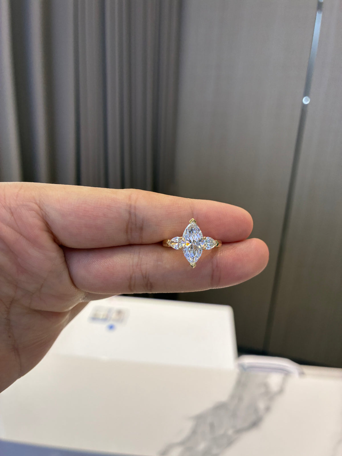 For debcash 14k yellow gold ring with 1ct main diamond And 0.6ct side stone