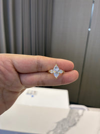 For debcash 14k yellow gold ring with 1ct main diamond And 0.6ct side stone