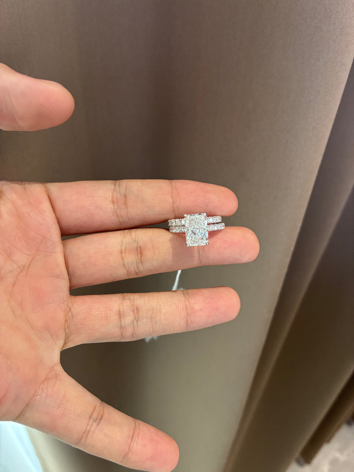 Deposit For Hope Zamora 14k white gold ring E vvs2 3ct main diamond And 14k white gold band