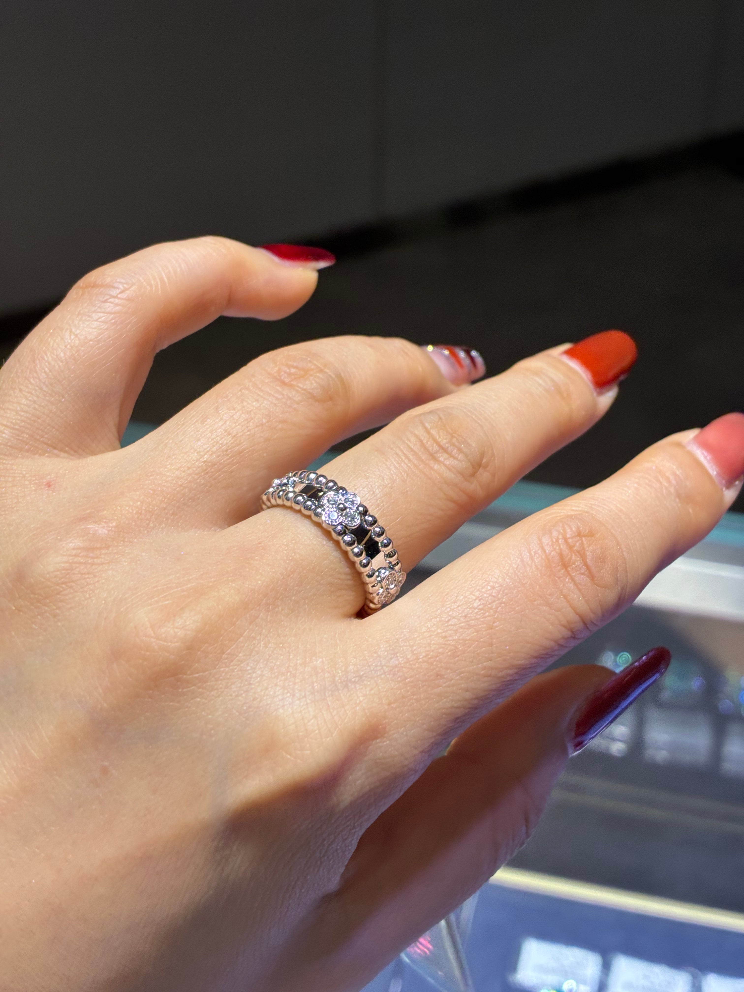 For dear Samantha:18K yellow gold, 0.335ct/20p